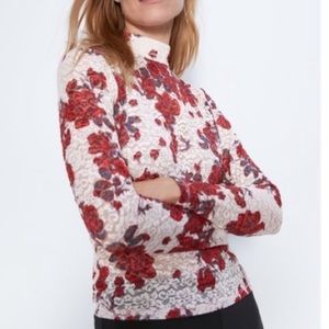 🆕 Zara floral lace top